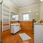 Rege - Wellness House Vendégház