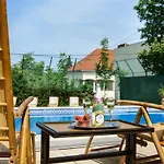Rege - Wellness House Vendégház Eger