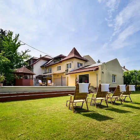 Rege - Wellness House Guest house Eger